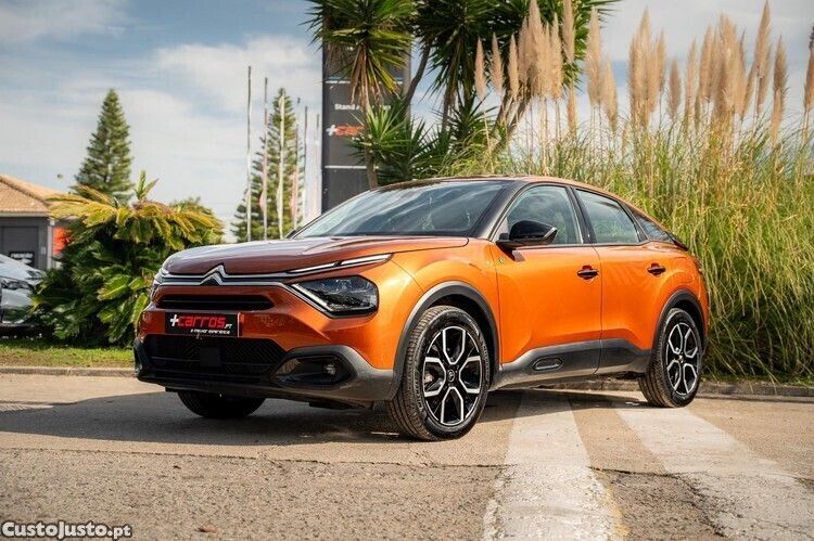 Vermelho Usado 2022 Citroën e-C4 Feel | € 23.900 (Bom preço) - Imagem 1/1