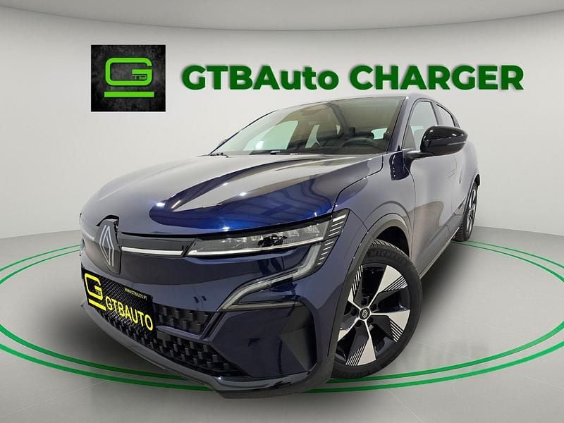 Azul Usado 2022 Renault Mégane SUV | € 25.400 (Preço justo) - Imagem 1/4