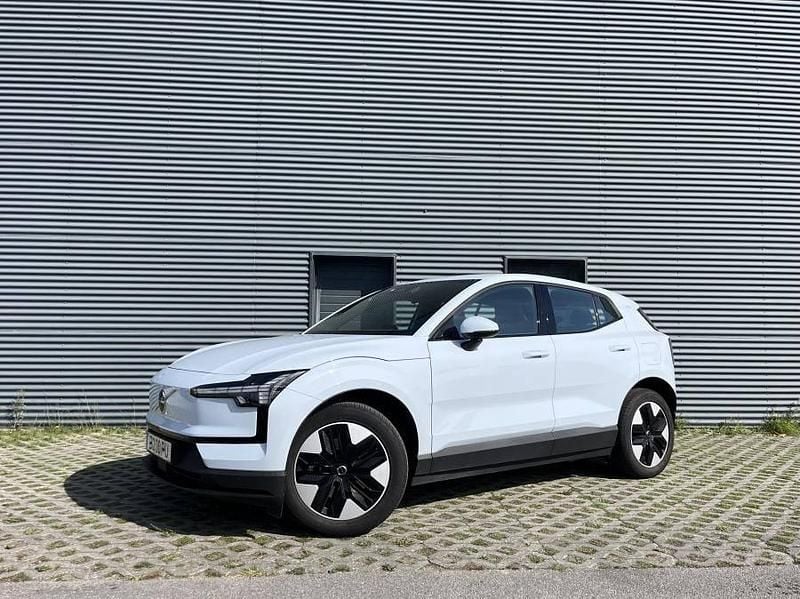 Azul Usado 2025 Volvo EX30 SUV | € 37.500 (Super Preço) - Imagem 1/4