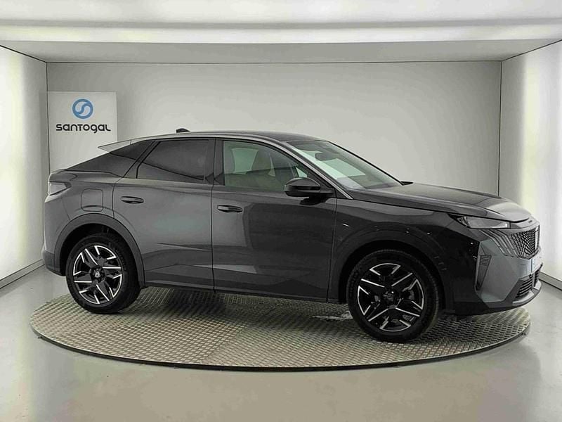 Cinzento Usado 2025 Peugeot 3008 | € 35.990 - Imagem 1/4