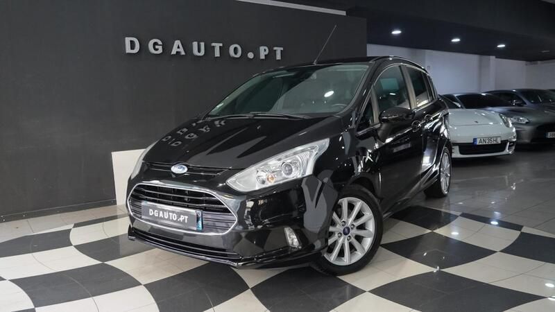 Preto Usado 2016 Ford B-MAX Titanium Monovolume | € 11.990 - Imagem 1/3