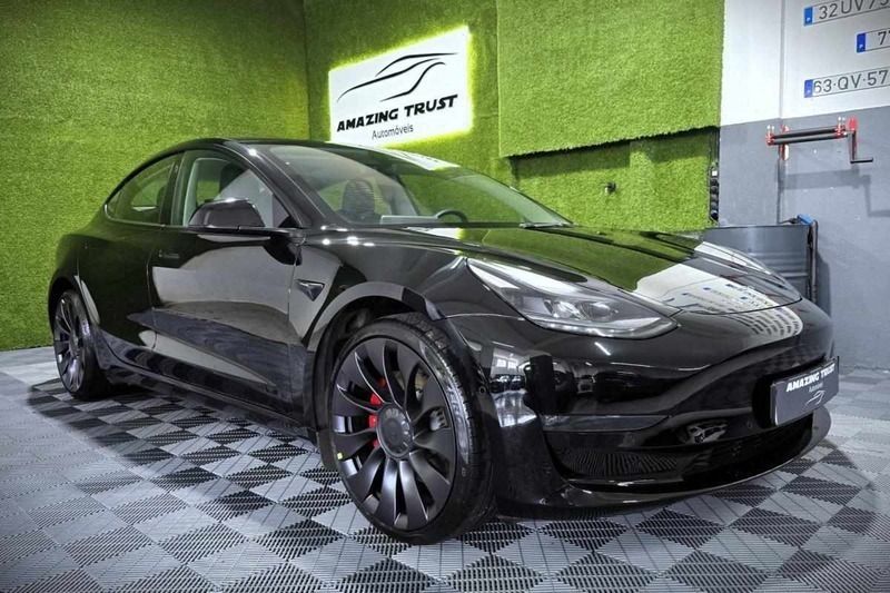 Preto Usado 2021 Tesla Model 3 Performance Sedan | € 34.950 (Preço justo) - Imagem 1/4
