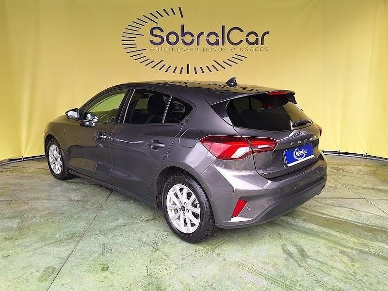 Usado Ford Focus 125 HP (91 kW) 2022 Cinzento