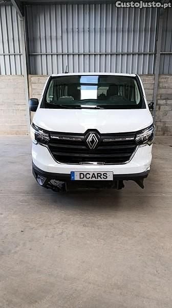 Branco Usado 2024 Renault Trafic Van | € 14.980 - Imagem 1/1