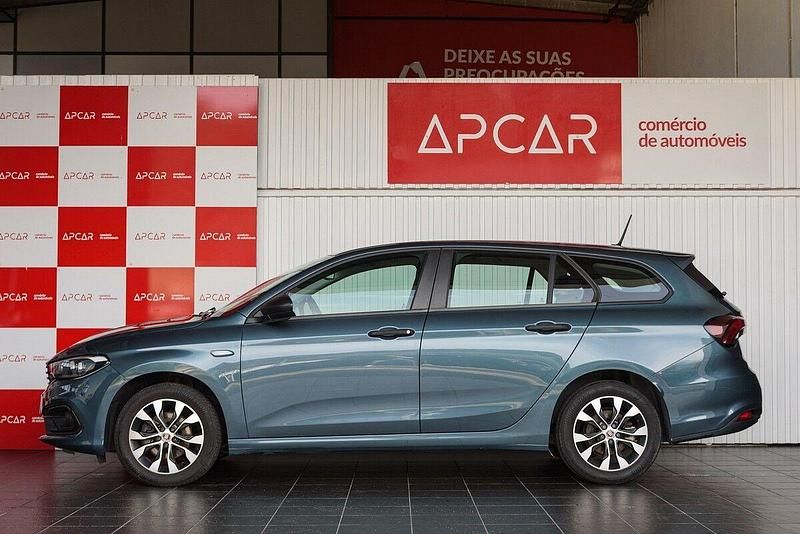 Usado Fiat Tipo Wagon 101 HP (74 kW) 2021 Azul Sedan