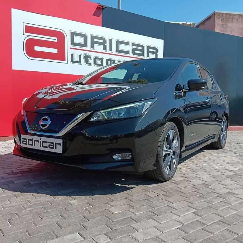 Preto Usado 2019 Nissan Leaf N-Connecta Citadino | € 13.990 (Preço justo) - Imagem 1/4