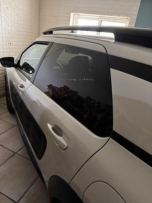 Usado 2017 Citroën C4 Cactus Shine Citadino | € 13.100 (Preço justo) - Imagem 1/4