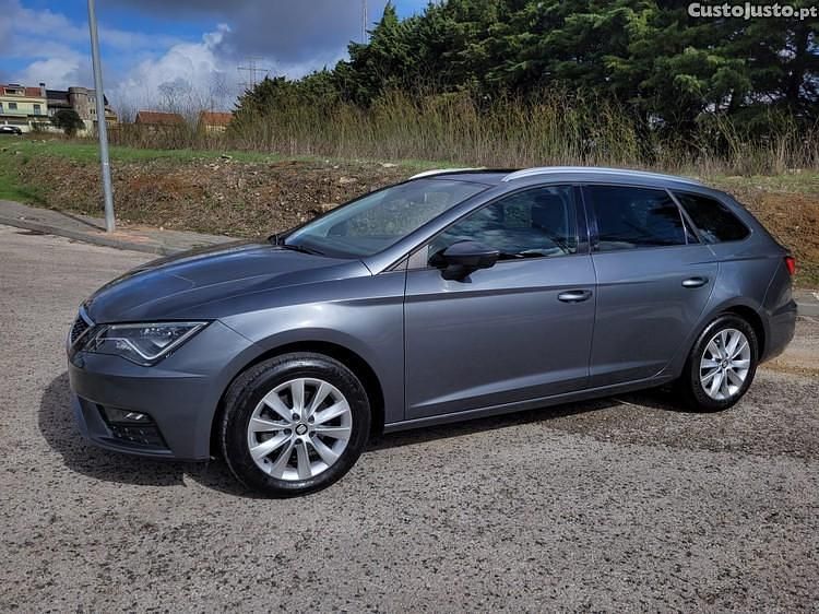 Cinza Usado 2020 Seat Leon ST Style Carrinha | € 13.850 (Preço justo) - Imagem 1/1