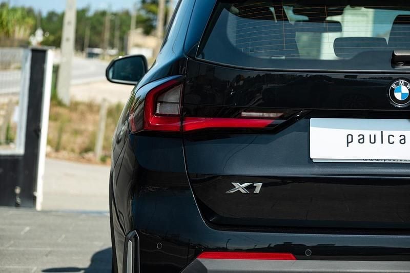 Usado BMW X1 170 HP (125 kW) 2024 Preto SUV