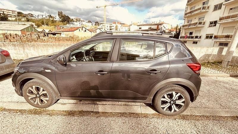 Usado 2022 Dacia Sandero Stepway Sedan | € 14.495 (Preço justo) - Imagem 1/4