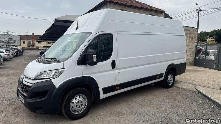 Branco Usado 2022 Citroën Jumper Monovolume | € 21.950 (Preço justo) - Imagem 1/1