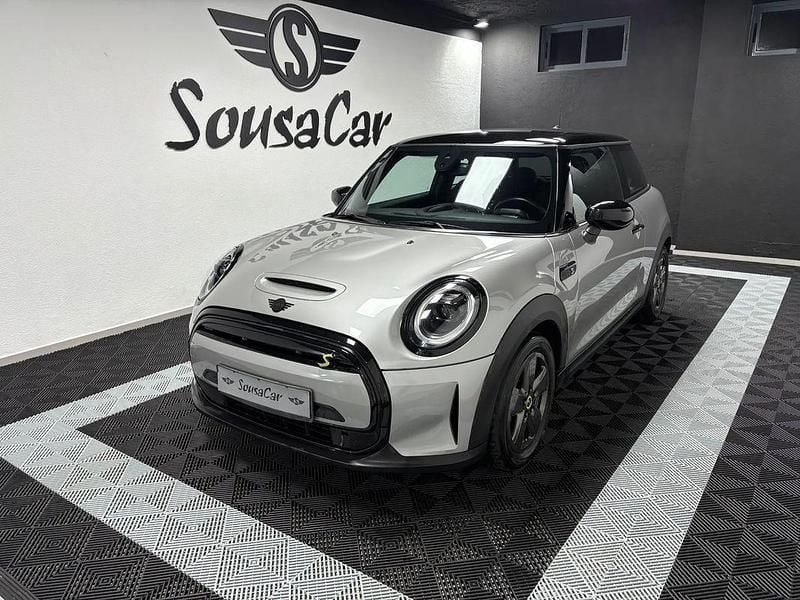 Cinza Usado 2023 Mini Cooper SE Citadino | € 22.500 (Bom preço) - Imagem 1/4