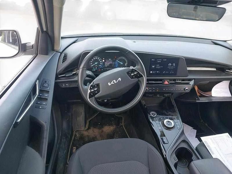 Usado Kia e-Niro 150 kW (204 HP) 2023 Branco SUV