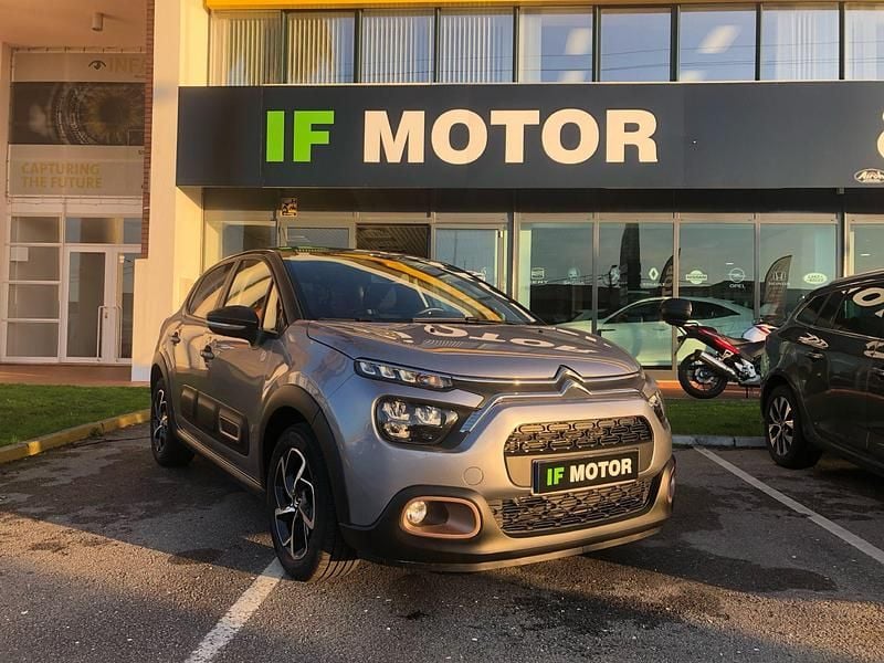 Cinzento Usado 2023 Citroën C3 PureTech Citadino | € 17.950 (Preço justo) - Imagem 1/4