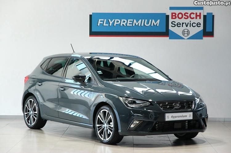 Cinza Usado 2025 Seat Ibiza FR Citadino | € 21.750 (Preço elevado) - Imagem 1/1