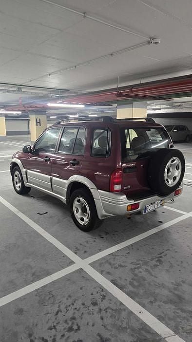Usado Suzuki Grand Vitara 87 HP (63 kW) 2000 Sedan