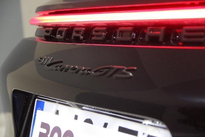 Usado Porsche 911 Carrera GTS 480 HP (353 kW) 2021 Preto Coupé