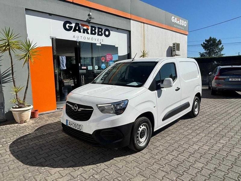 Branco Usado 2021 Opel Combo Elegance Monovolume | € 14.500 (Bom preço) - Imagem 1/4