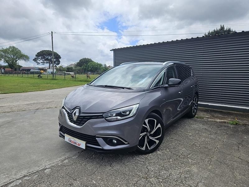 Cinza Usado 2018 Renault Scénic IV Bose Edition Monovolume | € 18.950 (Preço justo) - Imagem 1/4