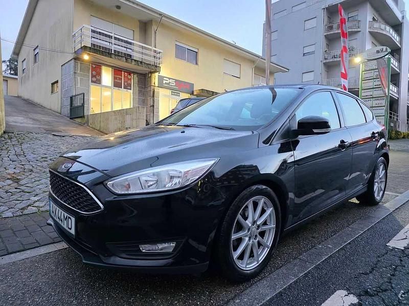 Usado Ford Focus 120 HP (88 kW) 2018 Preto