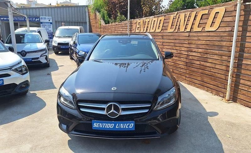 Preto Usado 2021 Mercedes C300 Avantgarde Coupé | € 32.500 (Preço justo) - Imagem 1/4