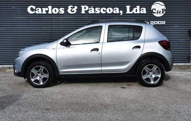 Usado Dacia Sandero Stepway 95 HP (69 kW) 2021 Cinzento Citadino