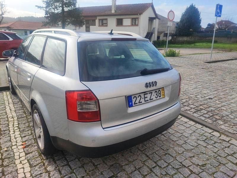 Usado Audi A4 130 HP (95 kW) 2003 Sedan