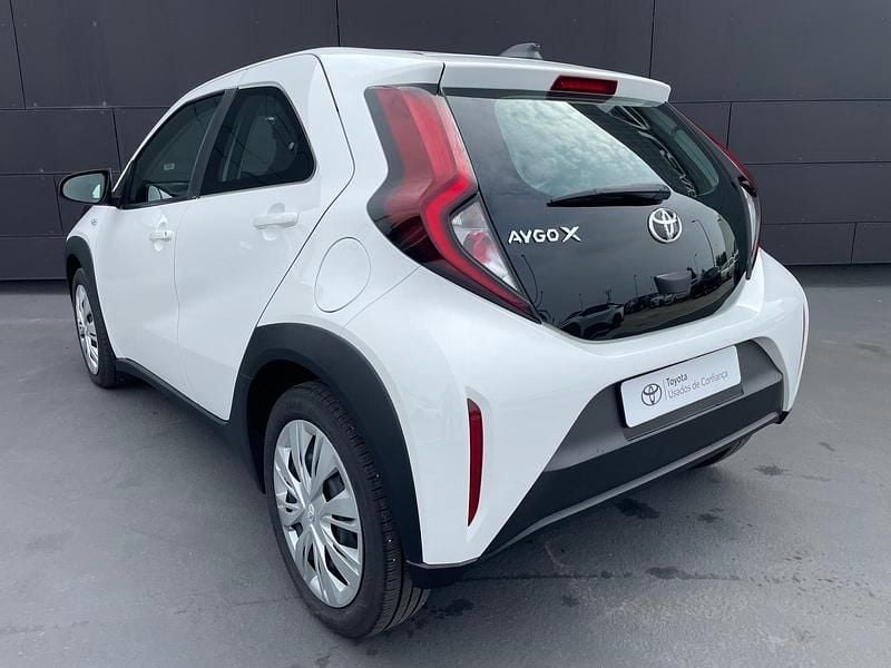 Usado Toyota Aygo X X-play 72 HP (52 kW) 2024 Branco (sólida) SUV