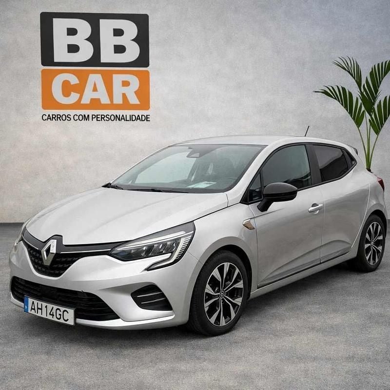 Usado Renault Clio V 90 HP (66 kW) 2021 Cinzento