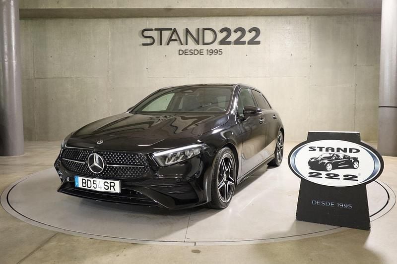 Preto Usado 2023 Mercedes A200 AMG Sedan | € 35.650 - Imagem 1/4