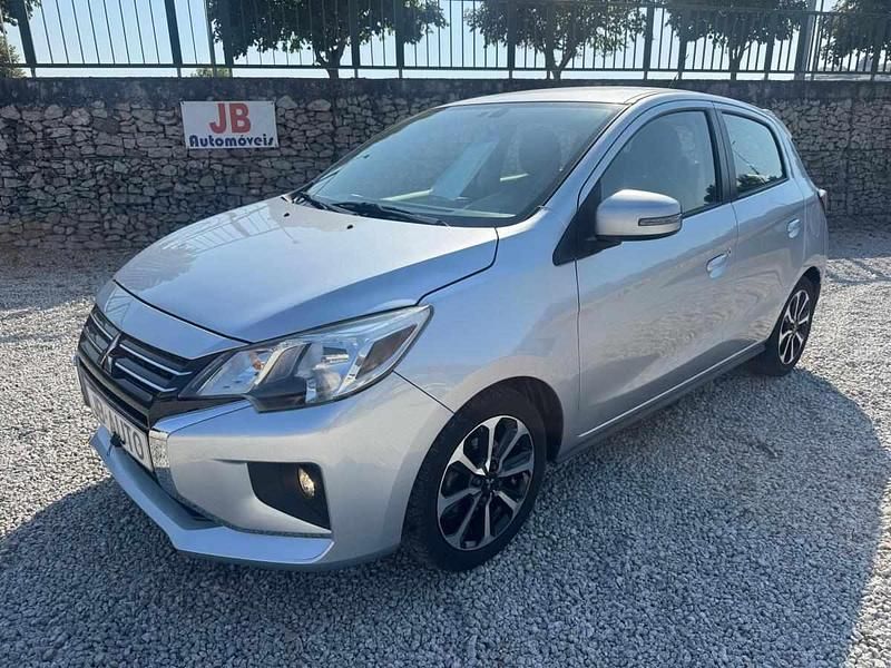 Cinza Usado 2020 Mitsubishi Space Star Intense | € 12.650 (Preço justo) - Imagem 1/4