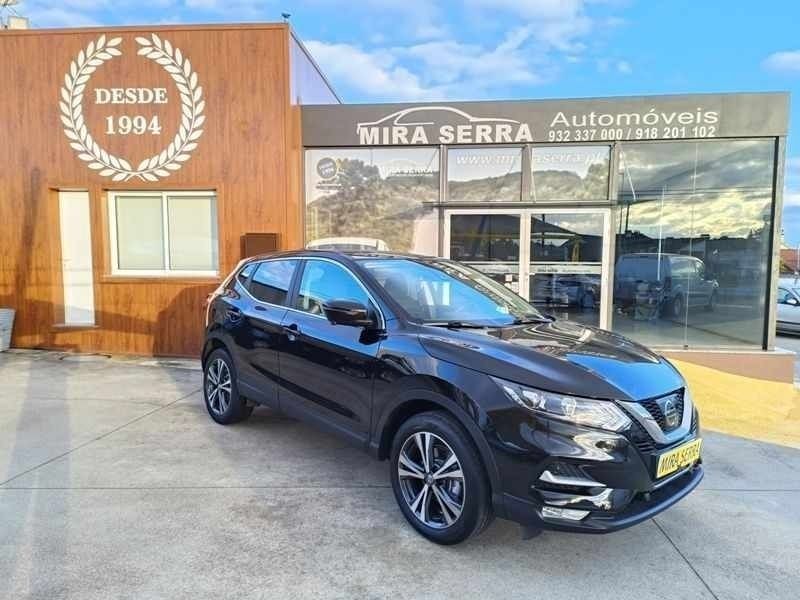Preto Usado 2018 Nissan Qashqai N-Connecta SUV | € 20.250 (Preço justo) - Imagem 1/4