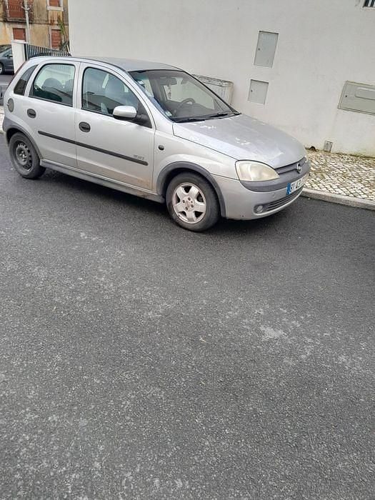 Usado 2002 Opel Corsa Sedan | € 1.000 (Super Preço) - Imagem 1/4
