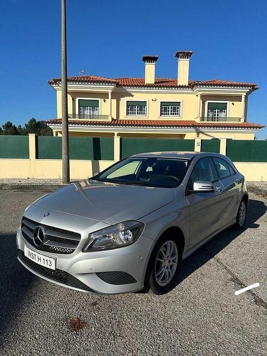 Usado 2014 Mercedes A180 Sedan | € 15.500 (Preço justo) - Imagem 1/4