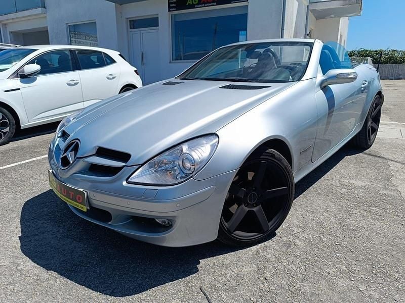 Cinza Usado 2004 Mercedes SLK200 Sport Edition Cabrios | € 13.990 - Imagem 1/4