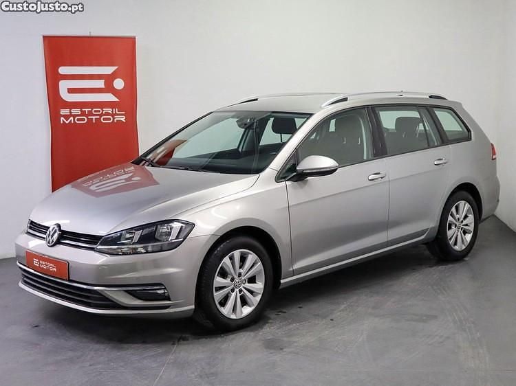 Usado VW Golf VII 115 HP (84 kW) 2018 Cinza Carrinha
