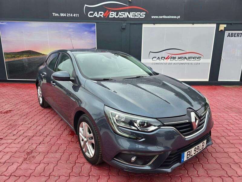 Cinzento Usado 2019 Renault Mégane IV LIMITED | € 15.990 (Preço justo) - Imagem 1/4