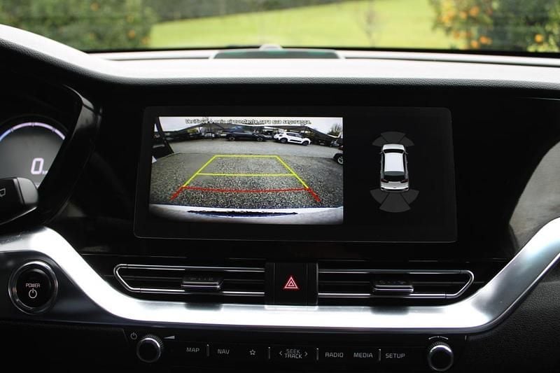 Usado Kia e-Niro 150 kW (204 HP) 2021 Cinza SUV