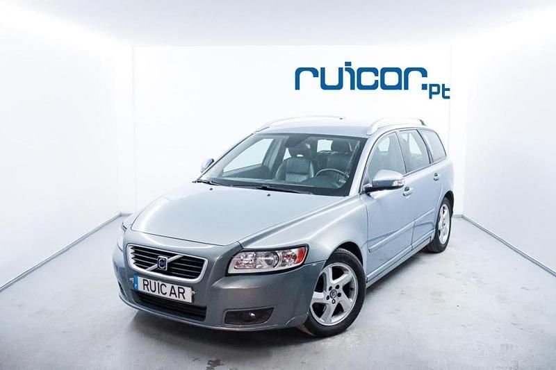 Cinzento Usado 2012 Volvo V50 Carrinha | € 8.900 (Caro) - Imagem 1/4