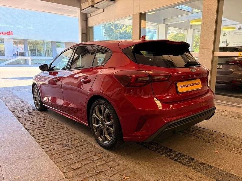 Usado Ford Focus Active X 125 HP (91 kW) 2023 Vermelho