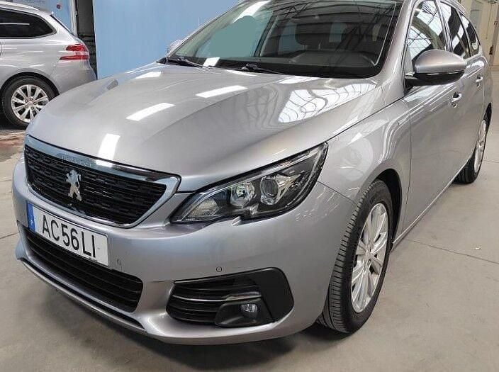 Usado Peugeot 308 Style 102 HP (75 kW) 2020 Cinza Carrinha