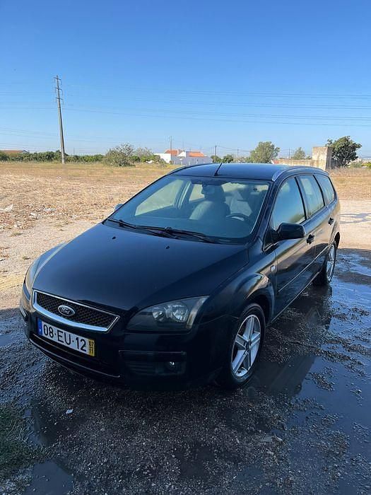 Usado 2007 Ford Focus Sedan | € 4.000 (Preço elevado) - Imagem 1/4