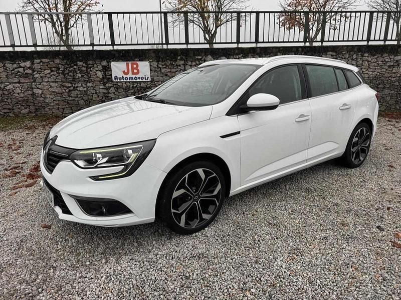 Usado Renault Mégane IV 115 HP (84 kW) 2021 Branco Carrinha