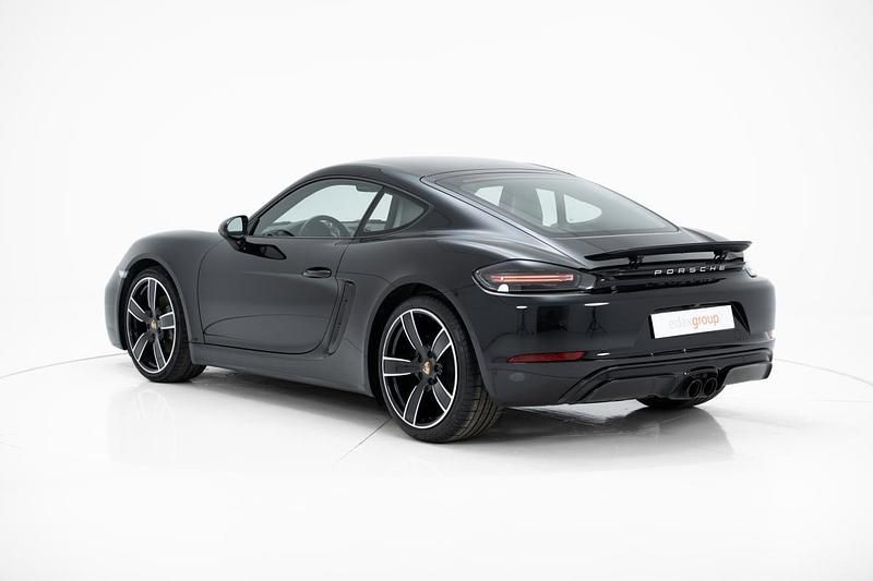 Usado Porsche Cayman 299 HP (219 kW) 2024 Preto