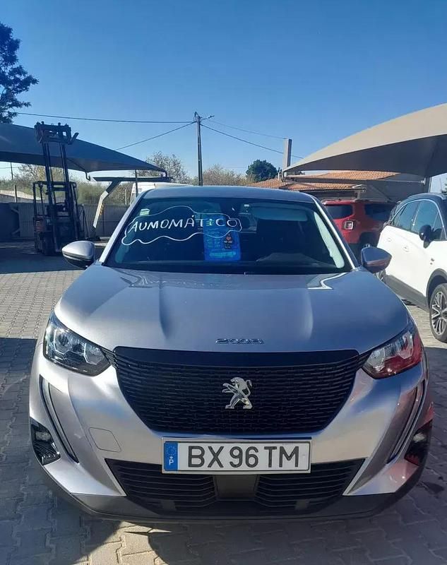 Cinza Usado 2021 Peugeot 2008 Active SUV | € 19.500 (Preço justo) - Imagem 1/4
