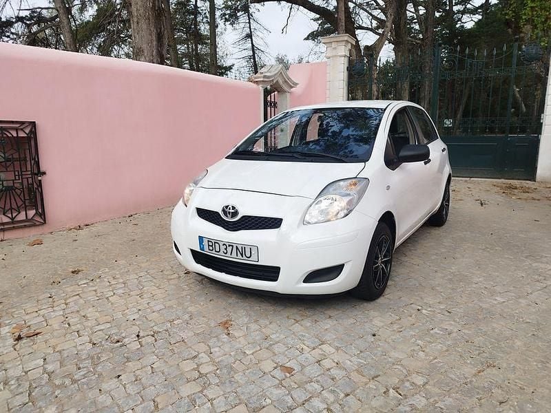 Usado 2011 Toyota Yaris Sedan | € 5.500 (Super Preço) - Imagem 1/4