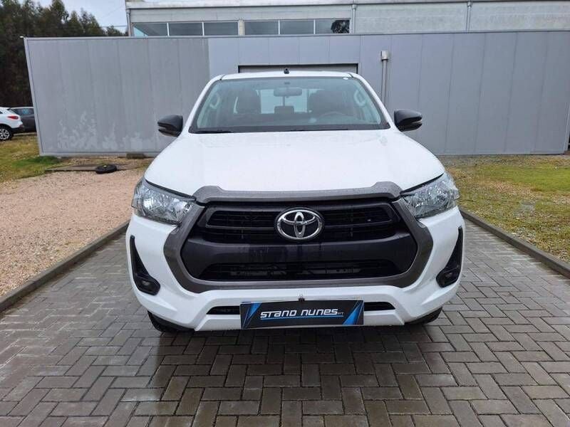 Usado Toyota HiLux 150 HP (110 kW) 2021 Branco Pickup