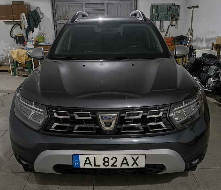 Cinzento Usado 2021 Dacia Duster Citadino | € 14.000 (Super Preço) - Imagem 1/4