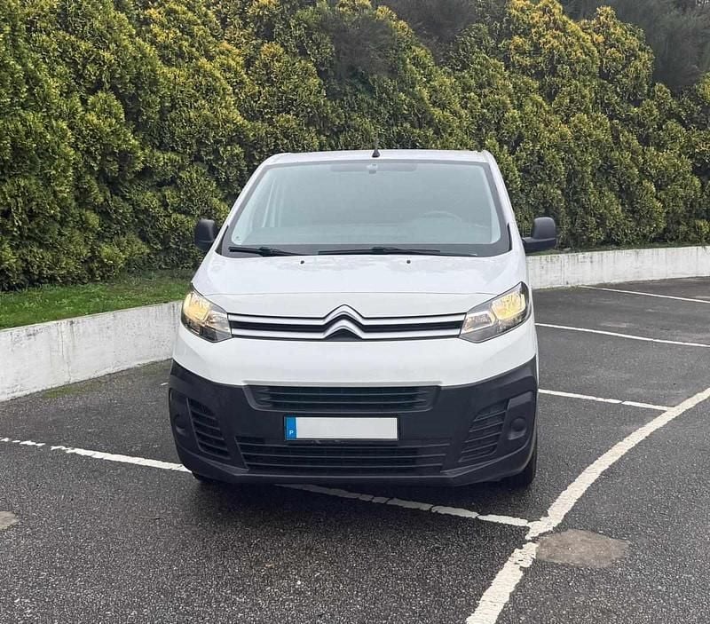 Branco Usado 2017 Citroën Jumpy Monovolume | € 16.900 (Preço elevado) - Imagem 1/4