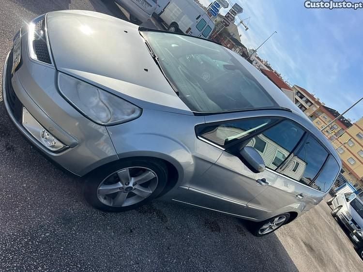 Cinza Usado 2007 Ford Galaxy Monovolume | € 4.490 - Imagem 1/1